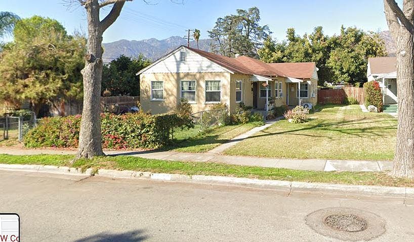 1st image of 445 W Colorado Blvd