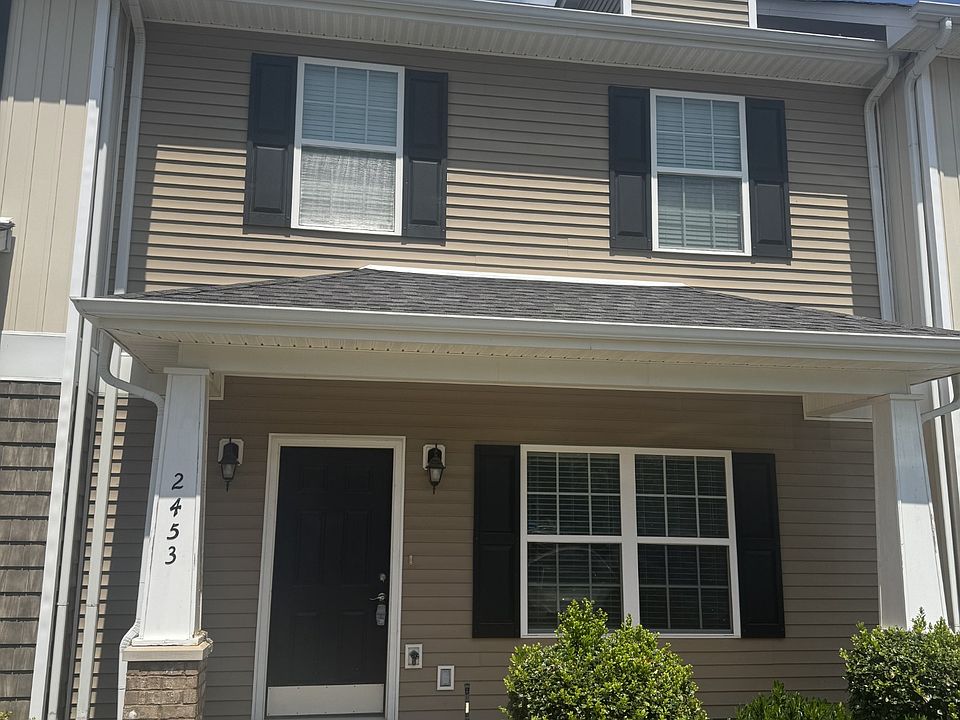 1st image of 2453 New Holland Cir
