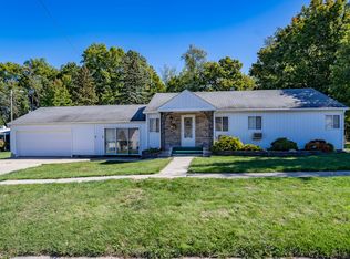 214 N Powers St, Angola, IN 46703