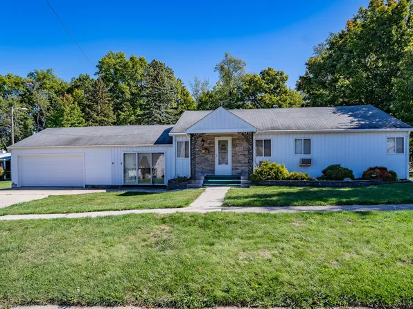 214 N Powers St, Angola, IN 46703