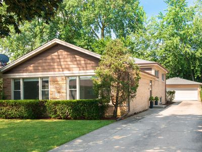 9246 Kildare Ave, Skokie, IL, 60076