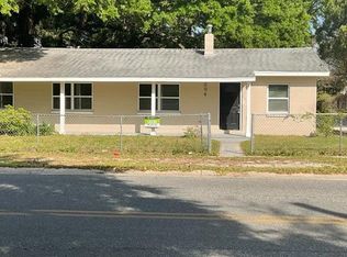 1004 Beecher St, Leesburg, FL 34748
