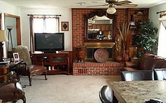 2nd image of 622 N Park St