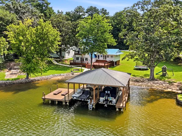 124 Rosebud Ln, Jackson, GA 30233