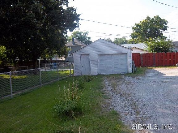 3rd image of 2441 Cleveland Blvd