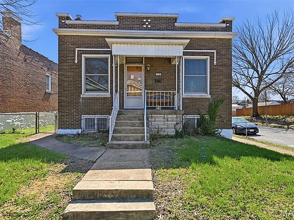 2nd image of 4372 Ellenwood Ave