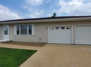 3731 33rd Ave SW, Cedar Rapids, IA 52404
