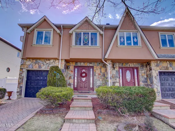 360 Gurley Ave, Staten Island, NY 10308