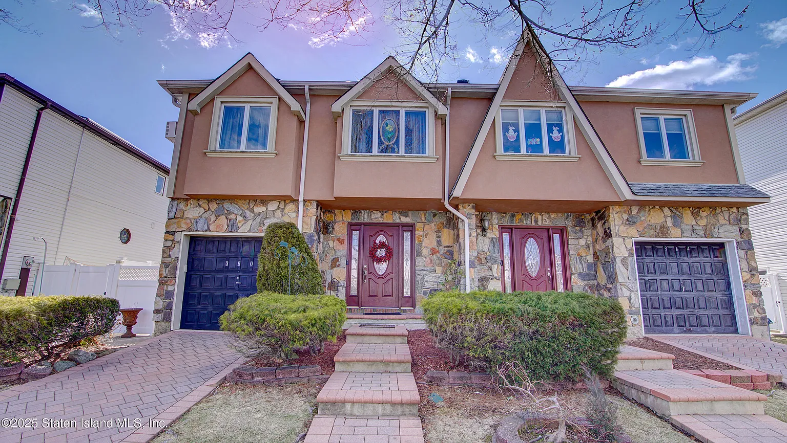 360 Gurley Ave photo 1