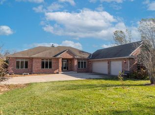 5200 Upper Lakeview Ridge Rd, Belgium, WI 53004