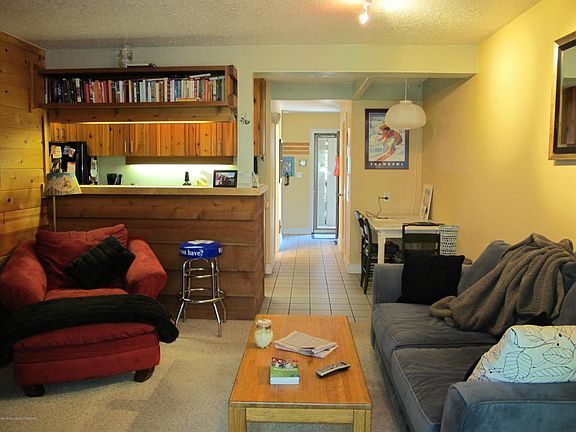 2nd image of 4013 W Lake Creek Dr