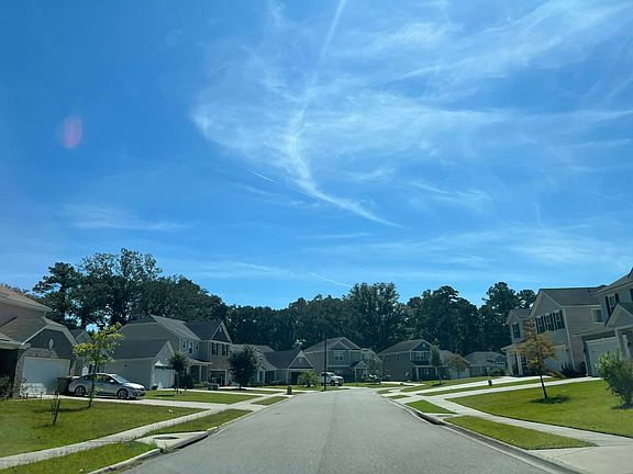 4th image of 70 Swallow Tail Cir