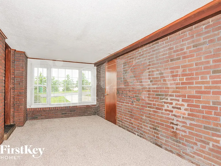4440 Parker Rd — Photo 9
