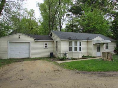 7716 Elm Ave APT 4, Machesney Park, IL, 61115