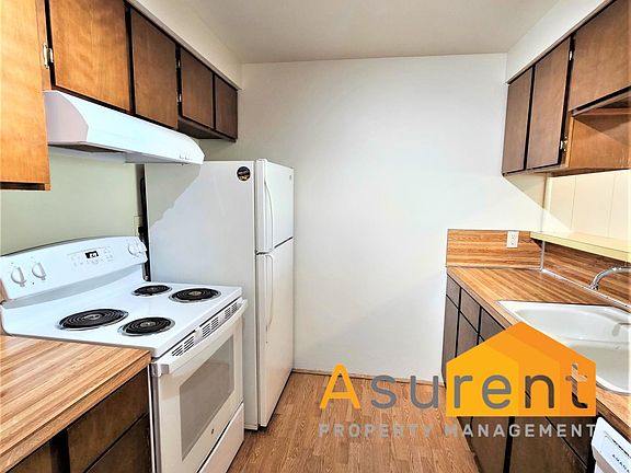 5th image of 158 Nutley St APT B