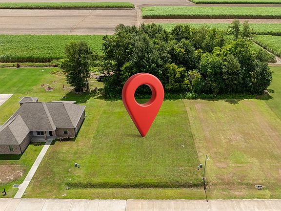3rd image of 209 Le Belle Maison Dr