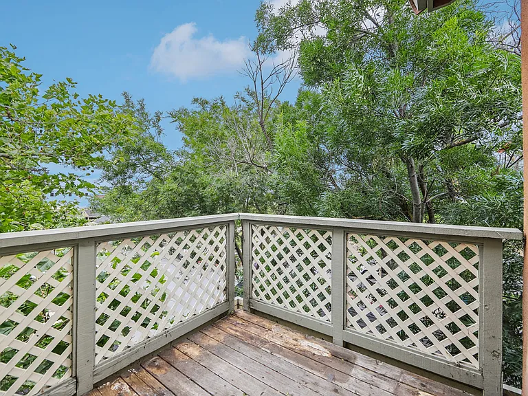 Gadberry Court — Photo 9
