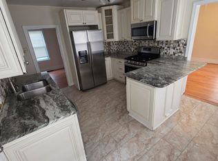 150 Barker Ave #1, Lowell, MA 01850