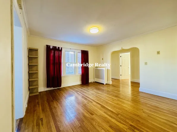 113 Lanark Rd, Brighton, MA 02135