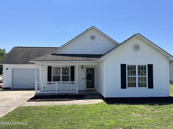 122 Deebeau Lane, Selma, NC 27576
