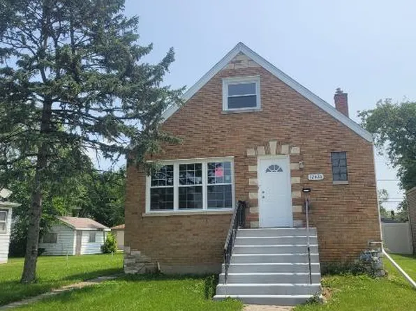 12421 S May St, Calumet Park, IL 60827