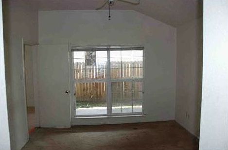 2nd image of 5119 Timber Haven Ln