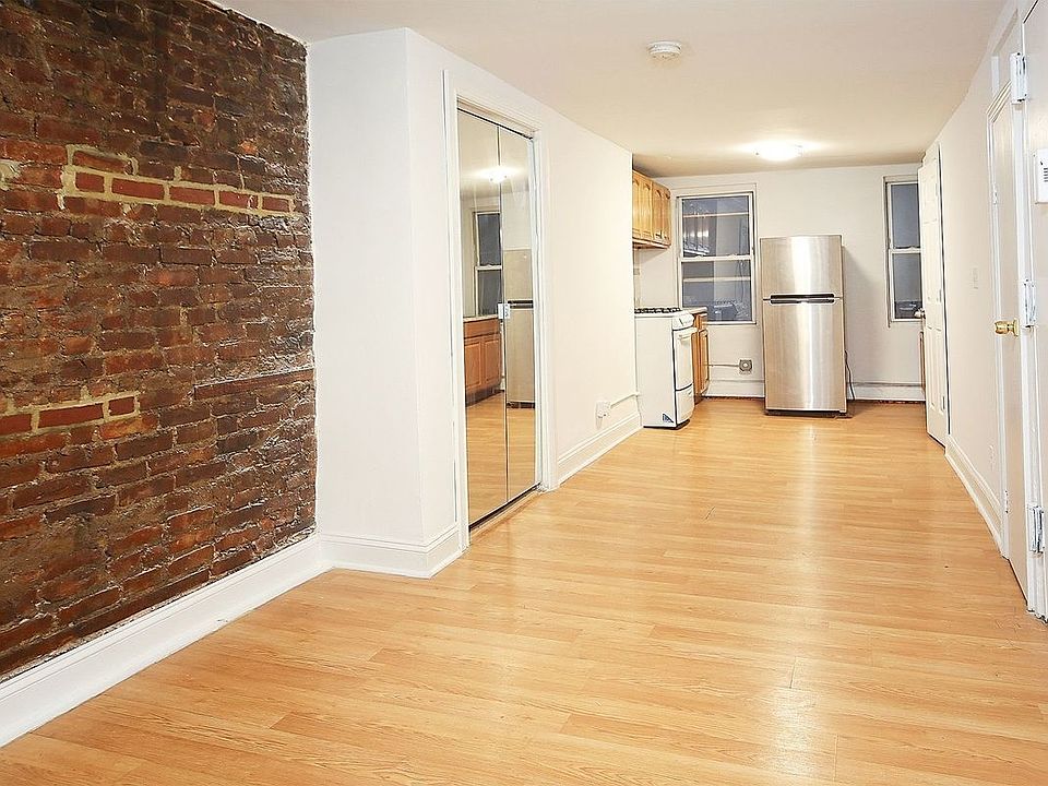 1st image of 425 E 12th St #3A1