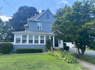 10 Gilman St, Holyoke, MA 01040