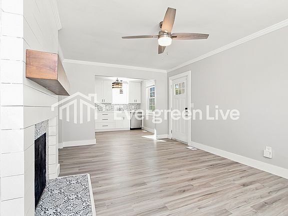 4th image of 1023 N Franklin Rd