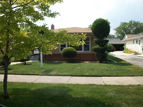 5th image of 9216 S Massasoit Ave