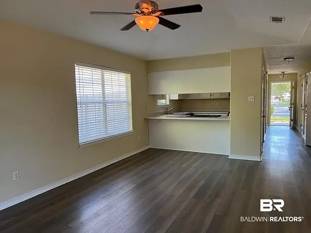 119 Northchase Ct — Photo 4