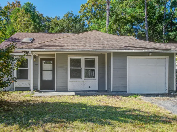 108 Mickler Dr, Ladson, SC 29456