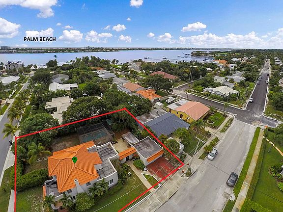 2nd image of 1918 N Lakeside Dr