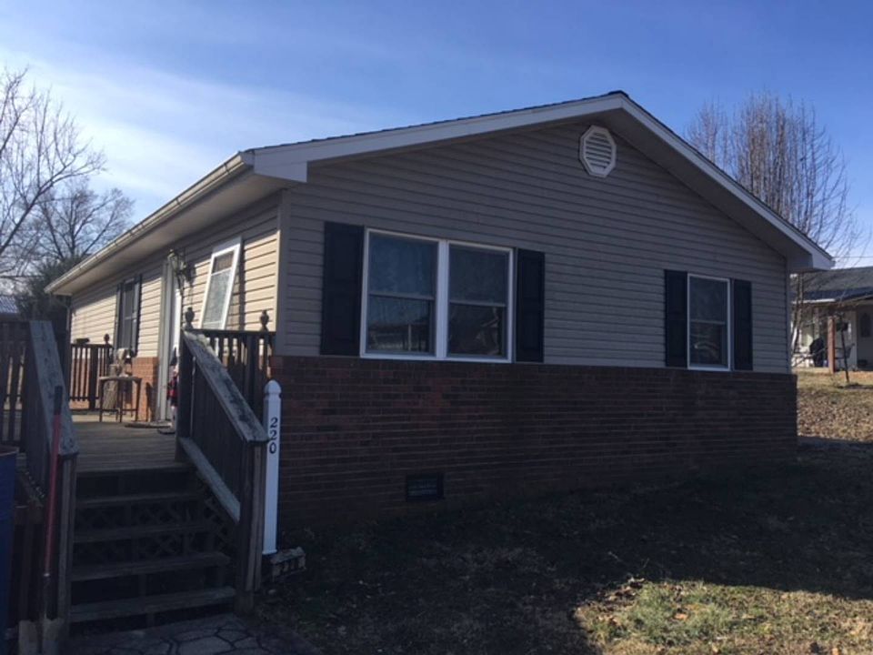 1st image of 220 Tera Ln