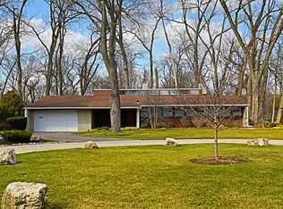 1206 Longvalley Rd, Glenview, IL 60025