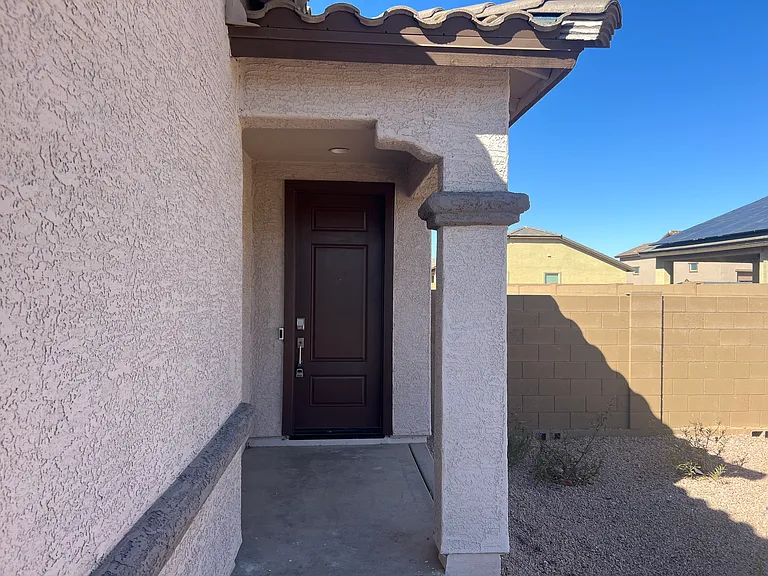 456 E Shellie Ct — Photo 6