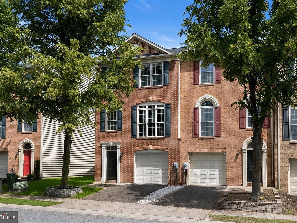 1st image of 8876 Montjoy Pl