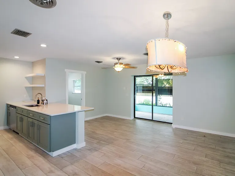 1616 Jupiter Rd — Photo 4