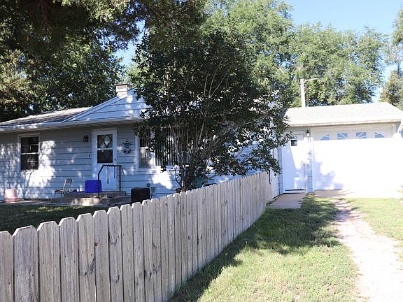 2nd image of 213 N Brock St