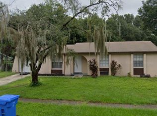 3626 Sugarcreek Dr, Tampa, FL 33619