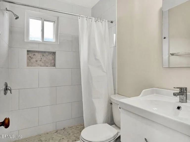 315 15th Ave N #1 — Photo 5