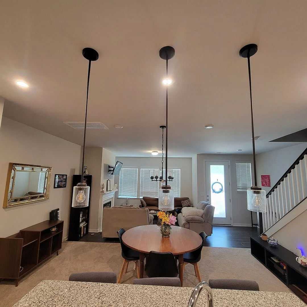 Charming 3BR Townhome in Charlotte — Photo 1