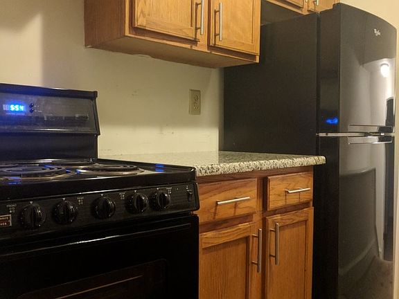5th image of 2634 Poplar St Fl 3rd