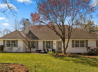 3901 W 57th Ter, Fairway, KS 66205