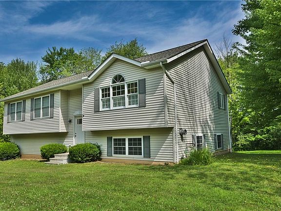 2nd image of 10020 Edward Ln