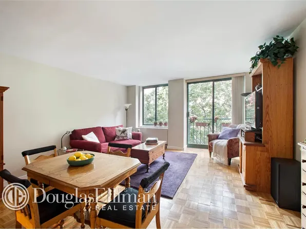 311 Greenwich Street image 1 of 6