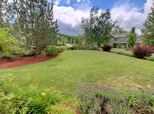 2221 Haviland Dr, Grants Pass, OR 97527