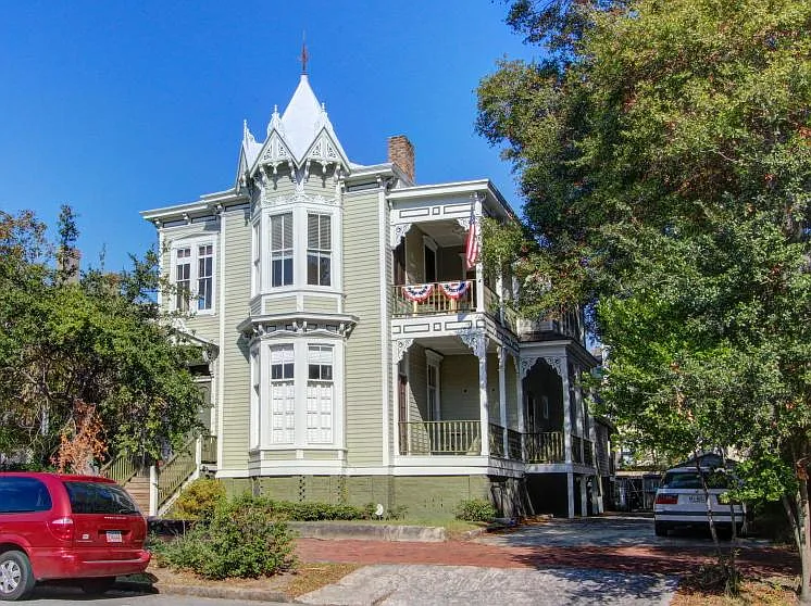 214 E Gwinnett St #2 — Photo 1