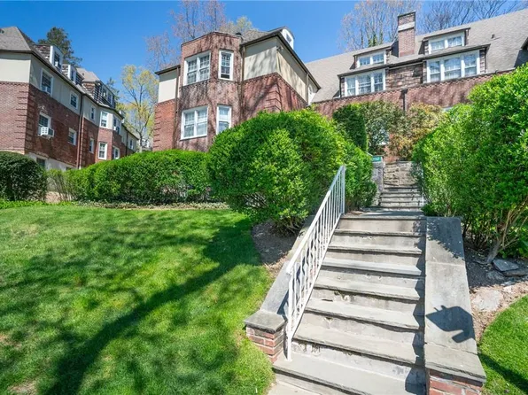 5 Campus Place #SL, Scarsdale, NY 10583