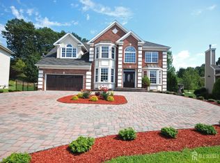 41 Fritz Dr, Sayreville, NJ 08872